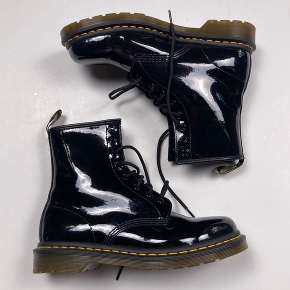 DR. MARTENS 1460 Womens Black Patent Leather Lace Up Boots - Picture 3 of 11